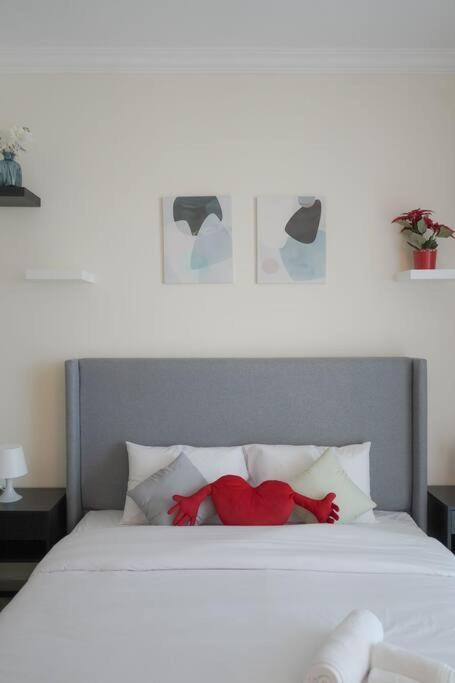 Step Into Serenity - Discover Modern Living In 1Br Apartment With Panoramic Views In Dubai Marina Near Jbr Walk, Beach And Bla Bla Club Esterno foto